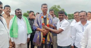 ಶಿರೂರು ಗ್ರಾಮದಲ್ಲಿ ಹುಕ್ಕೇರಿ ವಿದ್ಯುತ್ ಸಂಘದ ವತಿಯಿಂದ ರೈತರಿಗೆ ಅನುಕೂಲವಾಗುವಂತೆ ಅಳವಡಿಸಲಾದ ವಿದ್ಯುತ್ ಟಿಸಿಯನ್ನು ಲೋಕೋಪಯೋಗಿ ಸಚಿವರಾದ ಸತೀಶ ಜಾರಕಿಹೊಳಿ ಅವರು ಉದ್ಘಾಟಿಸಿದರು.