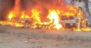 ಅಗ್ನಿಅವಘಡಕ್ಕೆ 4 ಕಾರುಗಳು ಭಸ್ಮ