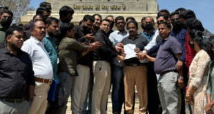 ವಿಧಾನಸೌಧದಲ್ಲಿ ಮಾಧ್ಯಮಗಳ ನಿರ್ಬಂಧಕ್ಕೆ ವಿರೋಧ – ಮಾಧ್ಯಮ ಪ್ರತಿನಿಧಿಗಳಿಂದ ಮೌನ ಧರಣಿ