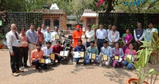 ಐಐಐಟಿಯಲ್ಲಿ ಜರುಗಿದ ಪ್ರದರ್ಶನದಲ್ಲಿ ಉತ್ತಮ ಸಾಧನೆ ಮಾಡಿದ ಎಸ್‌ಜಿಬಿಐಟಿ ವಿದ್ಯಾರ್ಥಿಗಳು