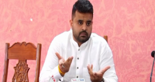 ಪ್ರಜ್ವಲ್ ರೇವಣ್ಣ ಕೇಸ್ – ಪೆನ್‌ಡ್ರೈವ್ ಹಂಚಿಕೆ ಪ್ರಕರಣದಲ್ಲಿ 13,712 ಪುಟಗಳ ಚಾರ್ಜ್‌ಶೀಟ್‌ ಸಲ್ಲಿಕೆ