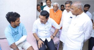 ಹಿಂದೂ ಕಾರ್ಯಕರ್ತರ ಮನೆಗೆ ಭೇಟಿ