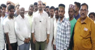 ಕಾಂಗ್ರೆಸ್ ಜೊತೆ ಪೈಲ್ವಾನ್‌ಗೂ ಮಣ್ಣು ಮುಕ್ಕಿಸುತ್ತೇವೆ – ಬೀದಿಗಿಳಿದು ಆಕ್ರೋಶ ಹೊರಹಾಕಿದ ಮುಸ್ಲಿಂ ಯುವಕರು