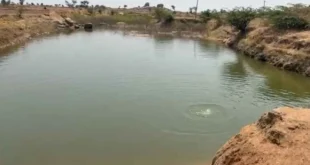 ಗದಗ: ಕೆರೆಯಲ್ಲಿ ಈಜಲು ತೆರಳಿದ್ದ 9ನೇ ತರಗತಿ ವಿದ್ಯಾರ್ಥಿಗಳಿಬ್ಬರು ಸಾವು; ಓರ್ವ ಬಚಾವ್​