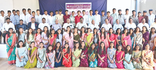 ತಾಳ್ಮೆಯಿಂದ ಪರೀಕ್ಷೆ ಎದುರಿಸಬೇಕು