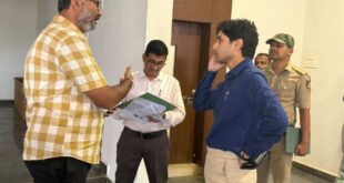 4 ದಶಕಗಳ ಬಳಿಕ ಸವದತ್ತಿಯಲ್ಲಿ ಗ್ರಾಮ ದೇವಿ ಜಾತ್ರೆ: ಜಿಲ್ಲಾಧಿಕಾರಿಗಳೊಂದಿಗೆ ಮೂಲಭೂತ ಸೌಕರ್ಯ ಹಾಗೂ ಅಡುಗೆ ಅನಿಲ ಪೂರೈಕೆ ಕುರಿತು ಚರ್ಚೆ